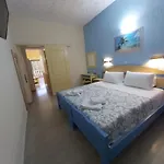 Flamingo Apartments
